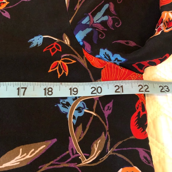 French Laundry Black Floral Silk Women’s Button Down - Picture 10 of 12